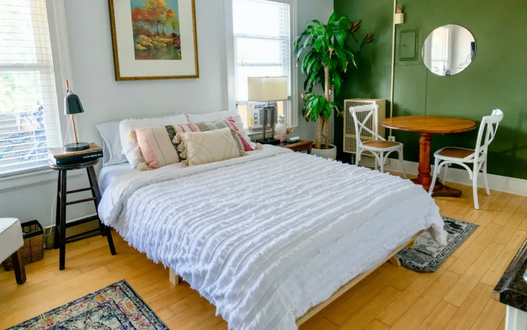 Making payments on airbnb portal