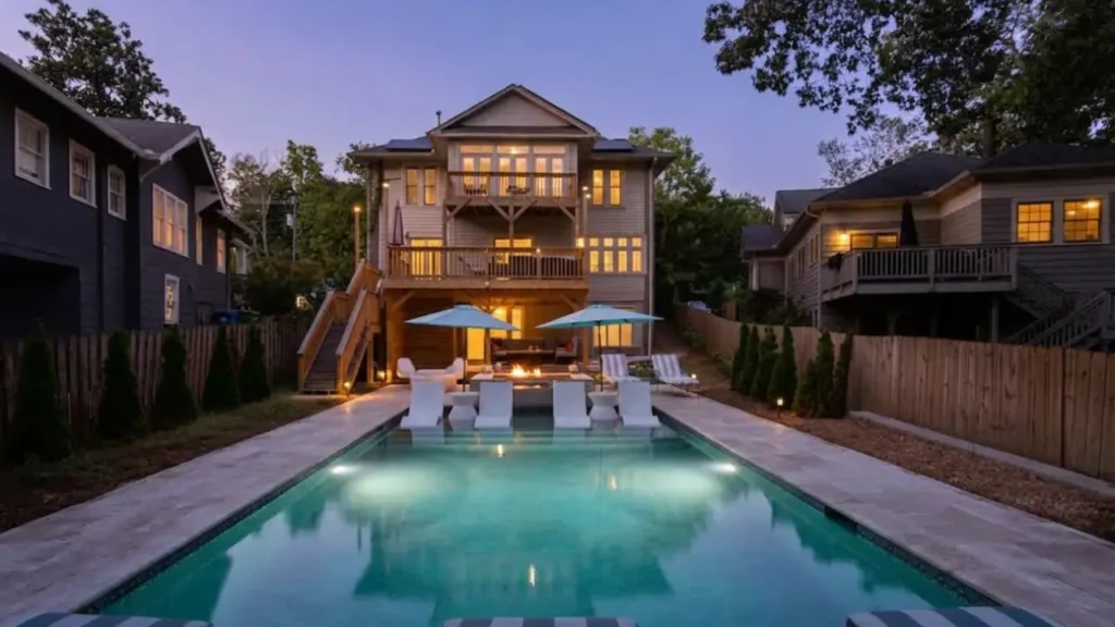 Renting vs. Airbnb
